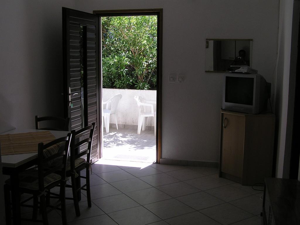 Apartments Sugar Mandre Kamer foto